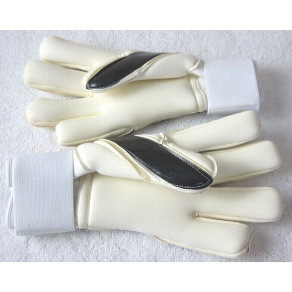 Men's Adidas Soccer Classic Pro Goalie Gloves White Black Seamless Touch NWT - Picture 5 of 7